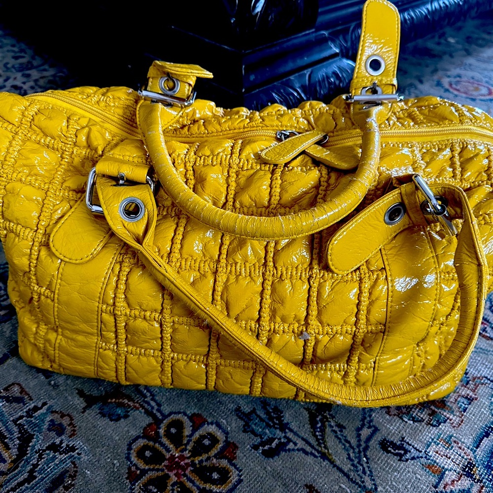 Yellow bag purse weekender, quilted with zipper and interior pockets